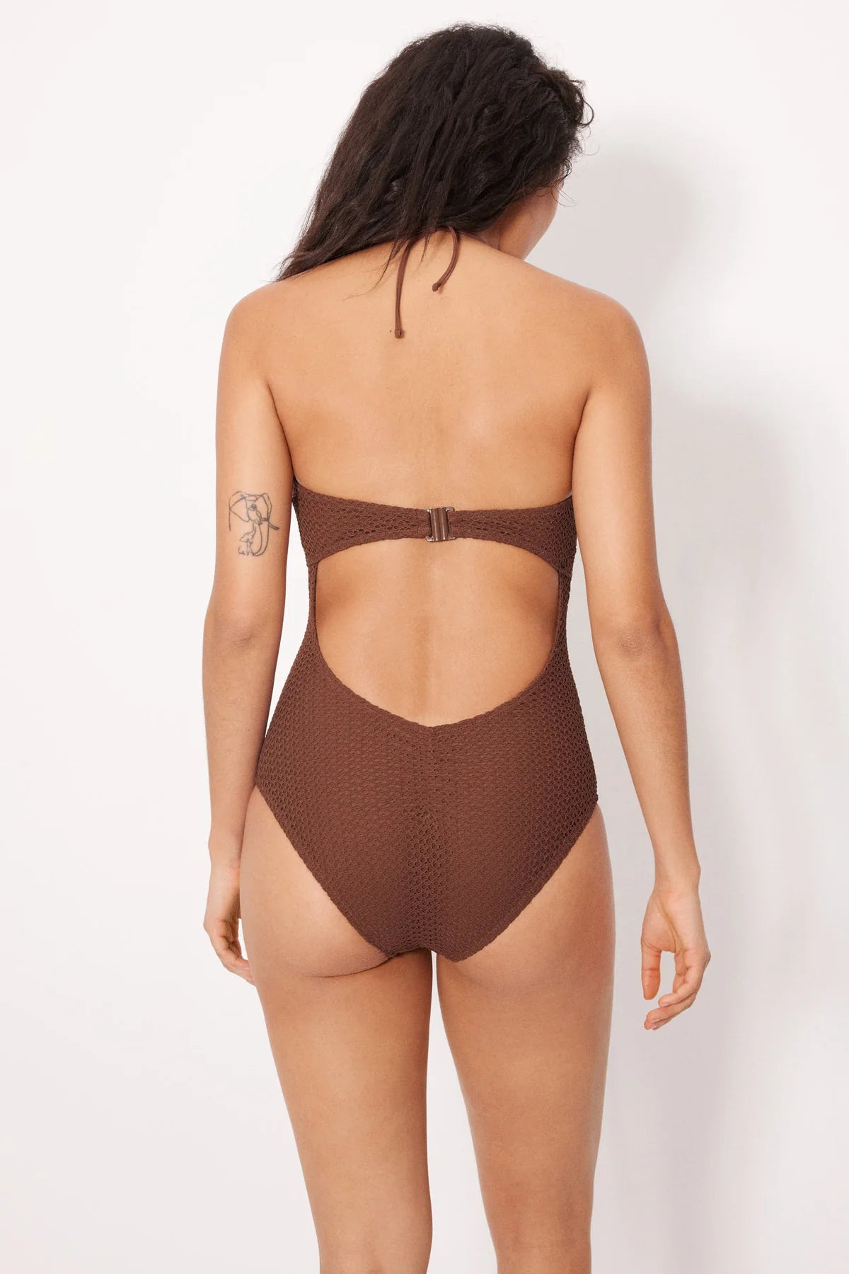 Costume da bagno in maglia traforata marrone